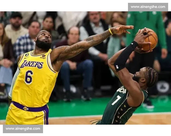 水星女篮挑战西雅图风暴全力争夺季后赛席位展开激烈对决